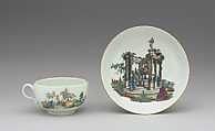Cup and saucer, Worcester factory (British, 1751–2008), Soft-paste porcelain, British, Worcester
