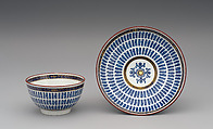 Cup and saucer, Possibly Worcester factory (British, 1751–2008), Soft-paste porcelain, British, Worcester or Caughley