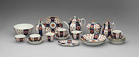 Dish (part of a service), Worcester factory (British, 1751–2008), Soft-paste porcelain, British, Worcester