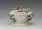 Dessert basket with cover, Worcester factory (British, 1751–2008), Soft-paste porcelain, British, Worcester