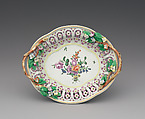 Tray for a dessert basket, Worcester factory (British, 1751–2008), Soft-paste porcelain, British, Worcester