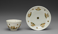 Teabowl and saucer, Meissen Manufactory German, Hard-paste porcelain, German, Meissen with French, Paris decoration