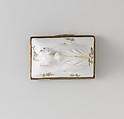 Snuffbox in the form of a squirrel, Johann Andreas Bechdolff (German), Hard-paste porcelain, copper gilt, German, Schrezheim