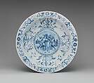 Dish depicting The Death of Saul, Medici Porcelain Manufactory (Italian, Florence, ca. 1575–ca. 1587), Soft-paste porcelain decorated in underglaze blue, Italian, Florence