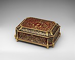 Toilet casket, Wood veneered with marquetry of tortoiseshell and brass (première partie Boulle work), rosewood; gilt bronze, steel, French