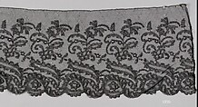 Flounce, Bobbin lace, Chantilly lace, silk, French, Chantilly