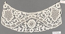 Cuffs (2), Bobbin lace, British, Honiton