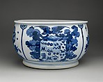 Planter with the Johnson coat of arms, Hard-paste porcelain, Chinese, for British market