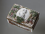Snuffbox, Fürstenberg Porcelain Manufactory (German, founded 1747), Hard-paste porcelain, silver-gilt mounts, German, Fürstenberg