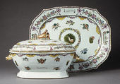 Platter (part of a service), Hard-paste porcelain, Chinese, for Portuguese market