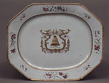 Platter, Hard-paste porcelain, Chinese, for British market