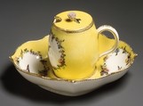 Mustard pot and stand (moutardier ordinaire), Vincennes Manufactory French, Soft-paste porcelain, French, Vincennes