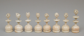 Chessmen (32), Walrus ivory, Inuit, Franz Joseph Land