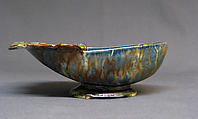 Gondola cup (Coupe gondole) with Venus as Summer and Adonis as Autumn, Lead-glazed earthenware, French, Avon or Fontainebleau