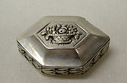 Pill box, Silver, European