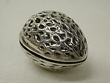 Nutmeg or almond holder, Silver, German