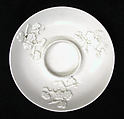 Saucer, Mennecy, Soft-paste porcelain, probably French, Mennecy