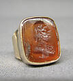 Bust of Horatio Nelson, 1st Viscount Nelson, Glass, mounted in gold as a ring (modern), British