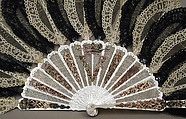 Fan, Lace, mother-of-pearl, possibly Spanish