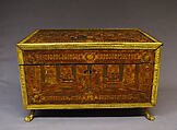 Toilet box, Profile head of Napoleon after an original by Jean-Pierre Droz (French, La Chaux-de-Fonds, Neuchâtel 1746–1823 Paris), Straw on wood, gilt bronze, French