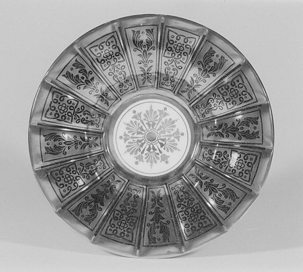 Saucers (12) (part of a tea and coffee service)