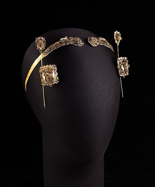 Oorijzer decorative coif frame by an unrecorded maker, The Metropolitan Museum of Art