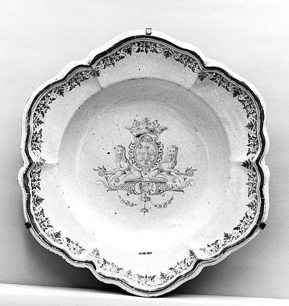 Platter by Jacques Hustin