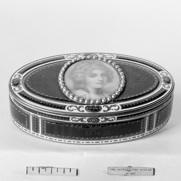 Snuffbox by Friedrich Fyrwald