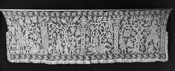 Valance of an altar frontal