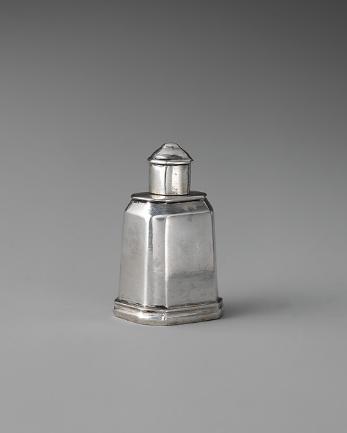 Miniature tea caddy