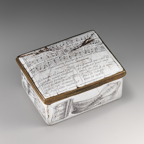 Snuffbox with music