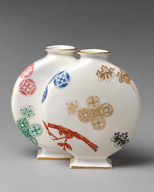 Double moon flask by Worcester factory, The Metropolitan Museum of Art