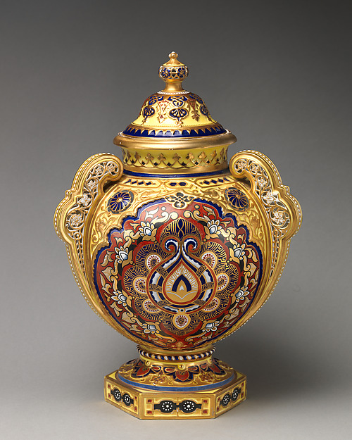 "Alhambra" vase with lid