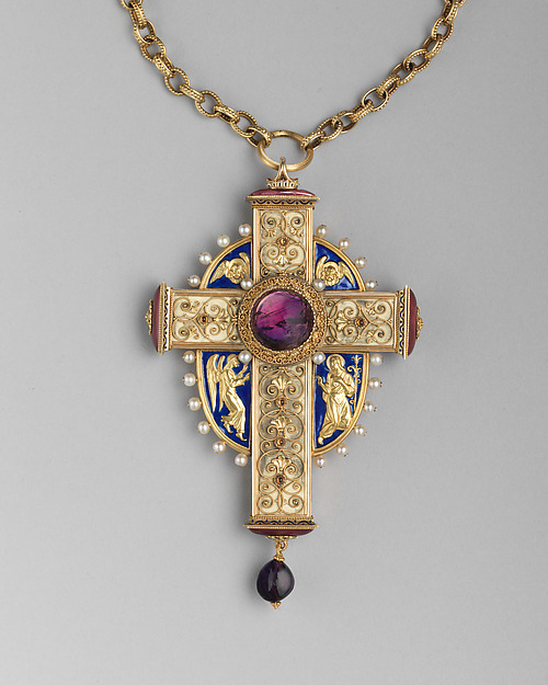 Pectoral cross