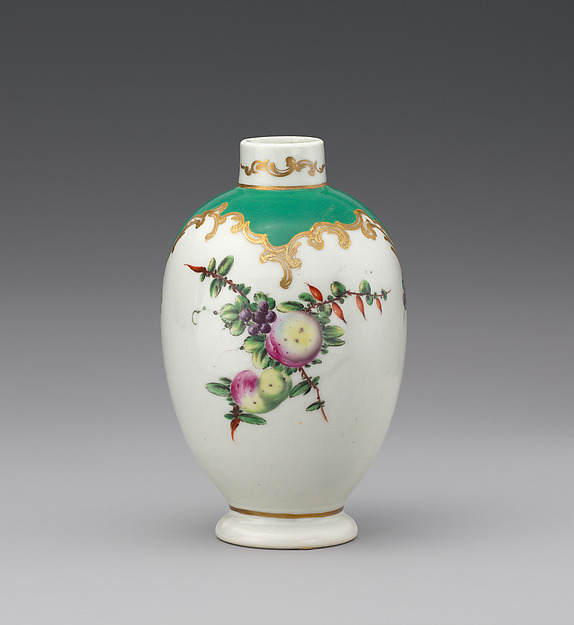 Tea caddy (part of a service)