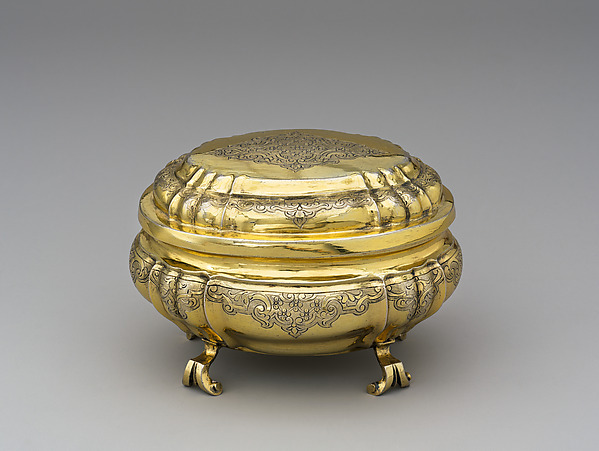 Sugar box with cover