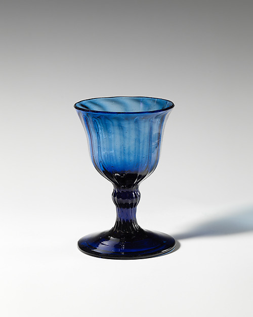 Liqueur glass