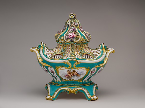 Potpourri vase (pot-pourri gondole)