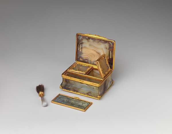 18th century Box for rouge and patches, Gold, agate, British, London