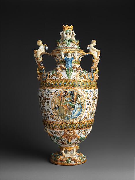 Pharmacy jar with subjects from The Campaigns of Julius Caesar