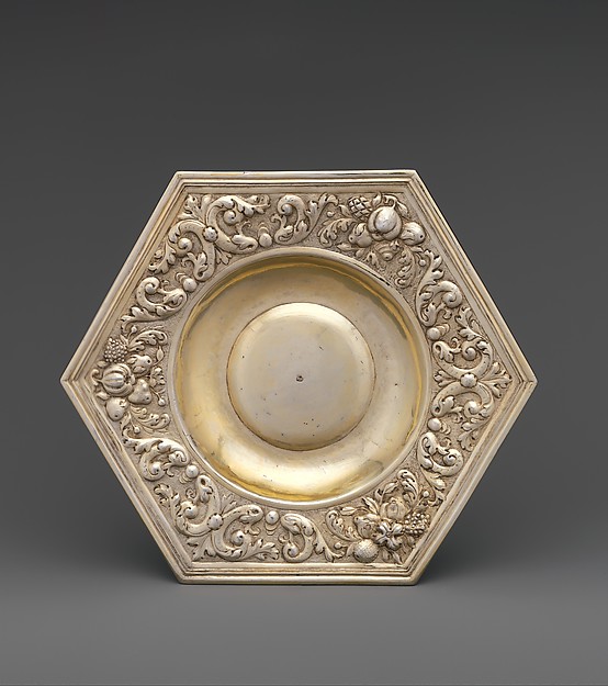 Hexagonal dish (part of a set)