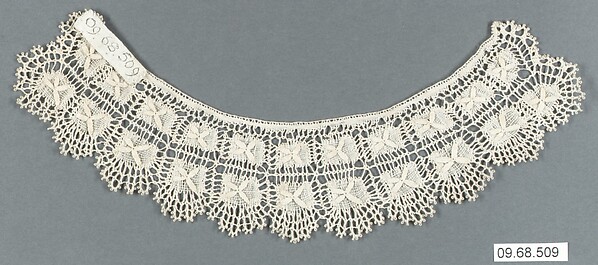 Collar lace