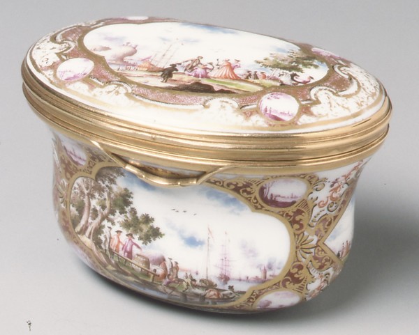 Snuffbox