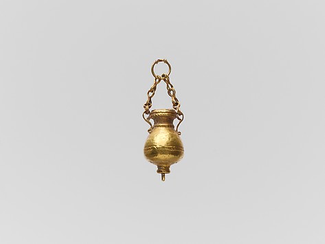 Image for Gold pendant in the form of a vase