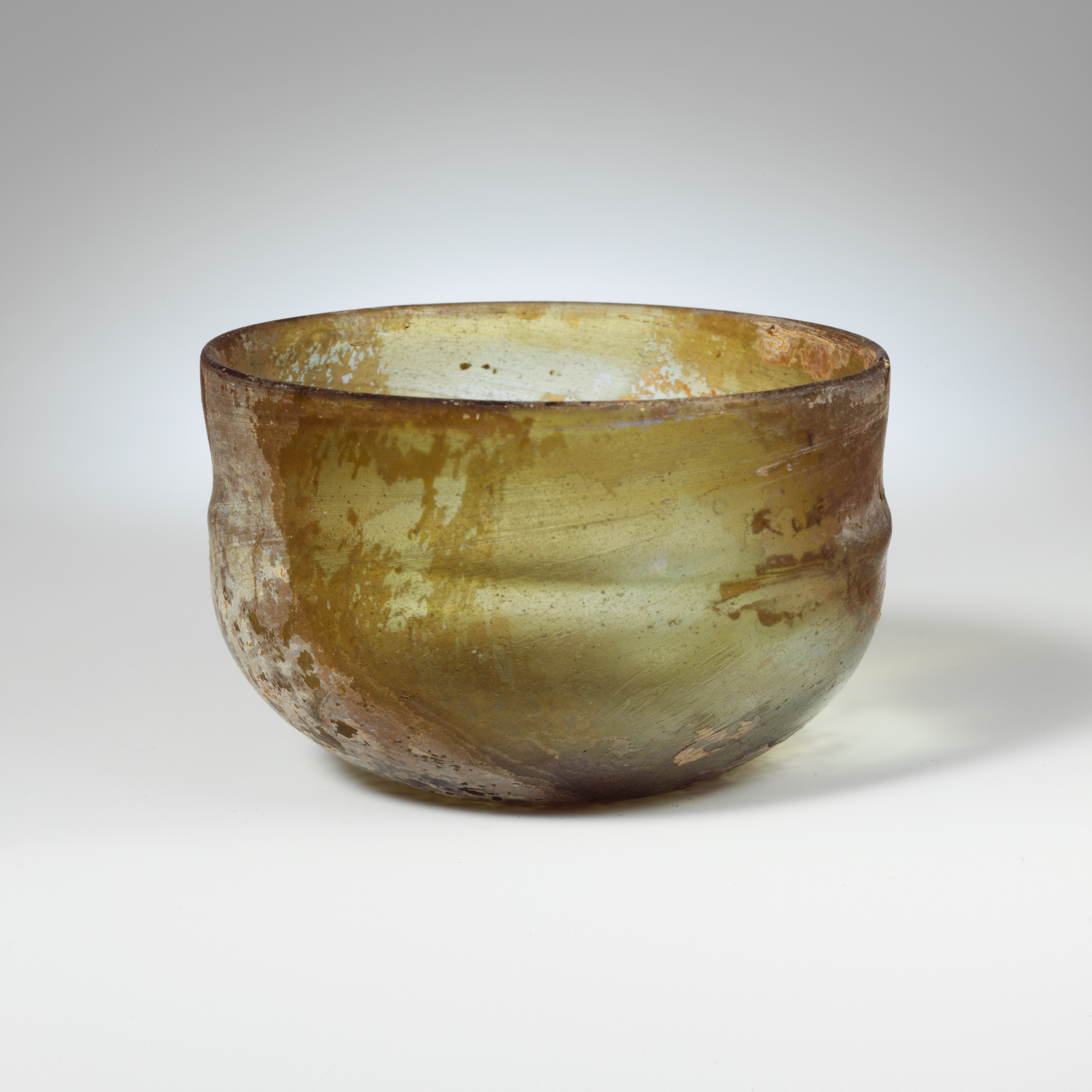 glass bowl, gold and white