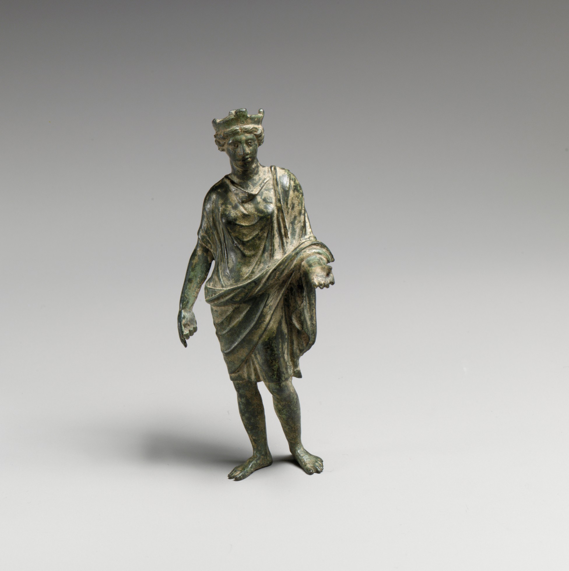 Statuette of a woman | Greek | Hellenistic | The Metropolitan Museum of Art