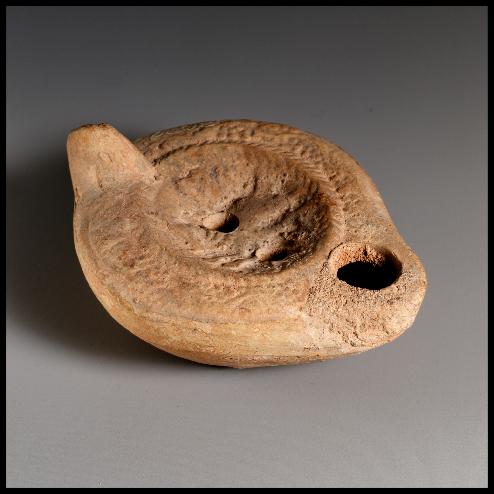 Terracotta oil lamp | Roman, Cypriot | Late Imperial | The Metropolitan ...