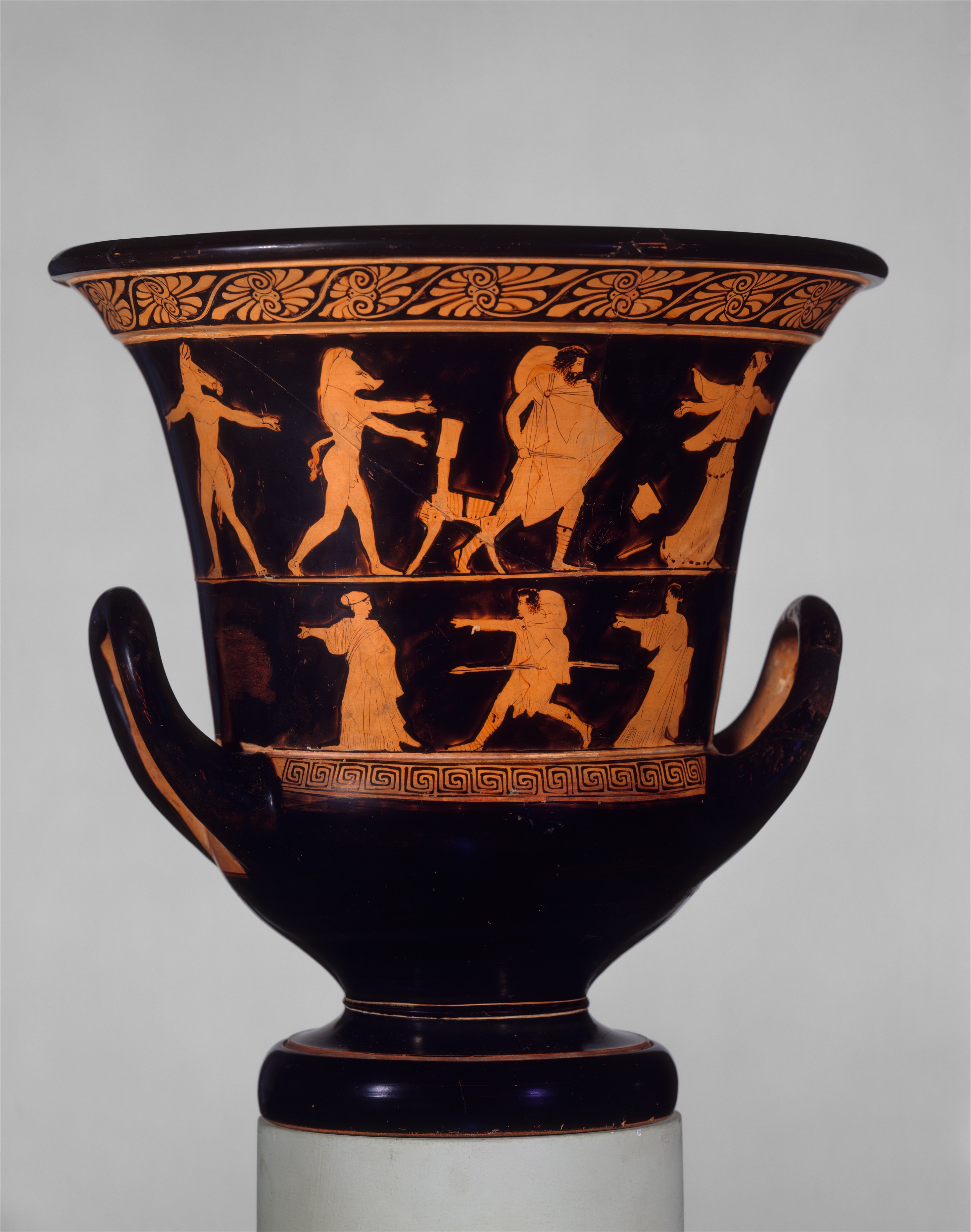 Marina Consultar Novedad Attributed to the Persephone Painter | Terracotta calyx-krater (bowl for  mixing wine and water) | Greek, Attic | Classical | The Metropolitan Museum  of Art