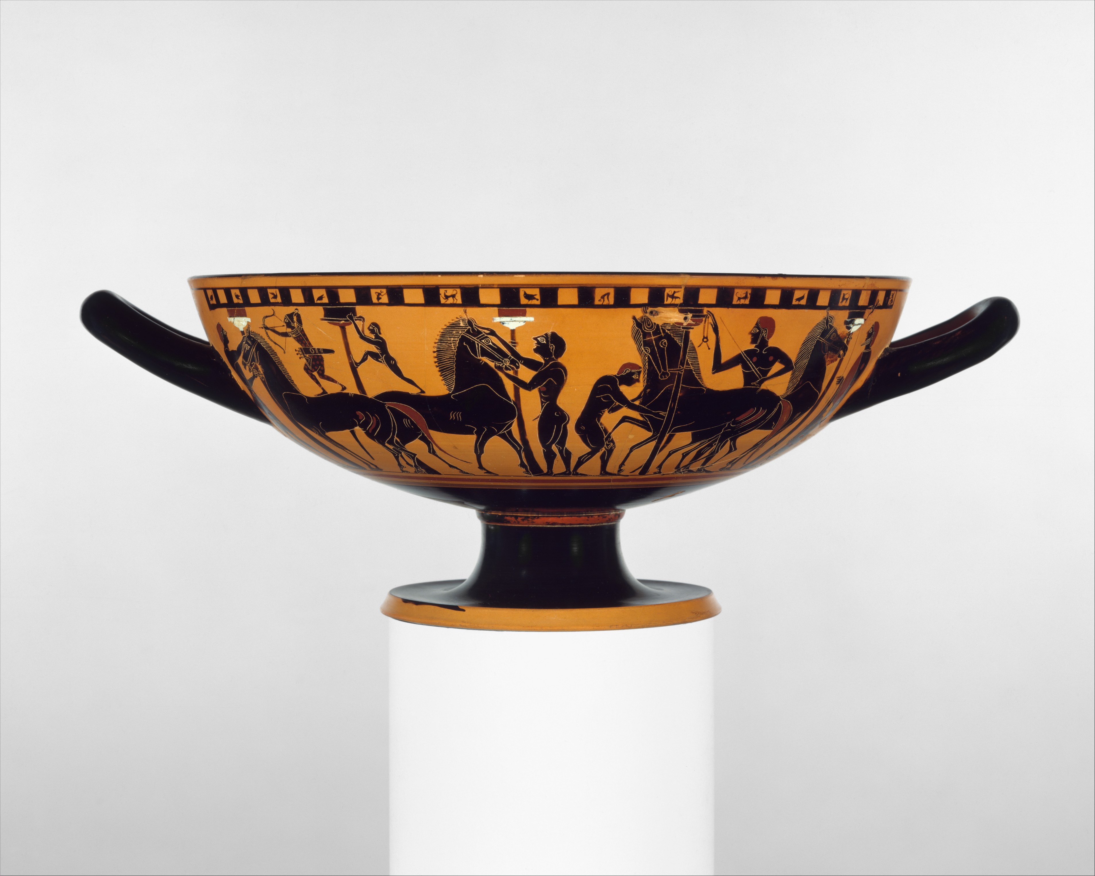 KYLIX À VERNIS NOIR en terre cuite d'argile, vernissée n…