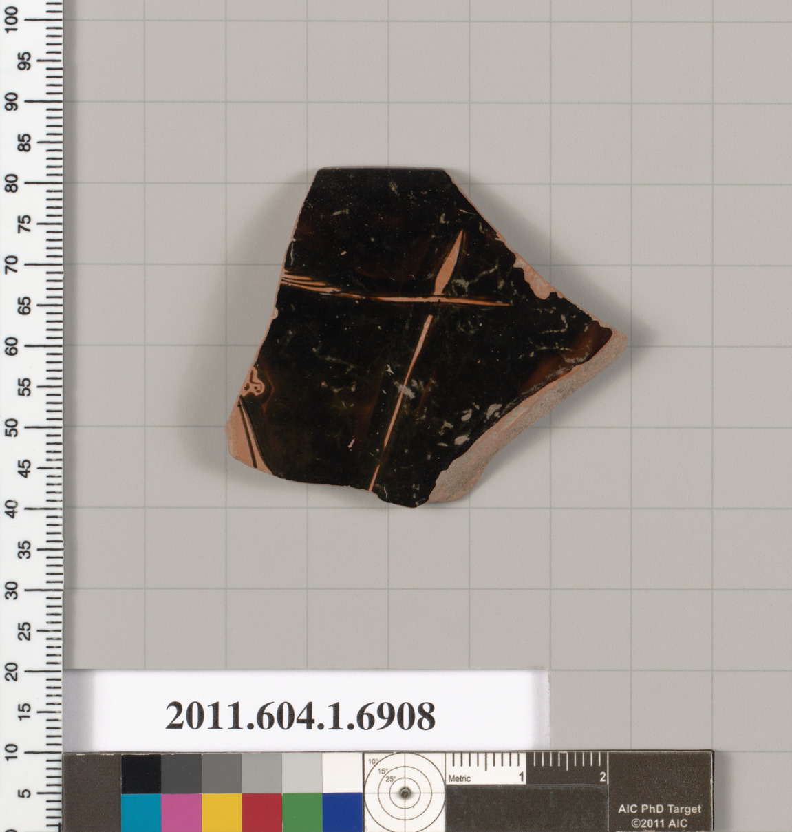 Terracotta rim fragment of a kylix (drinking cup)